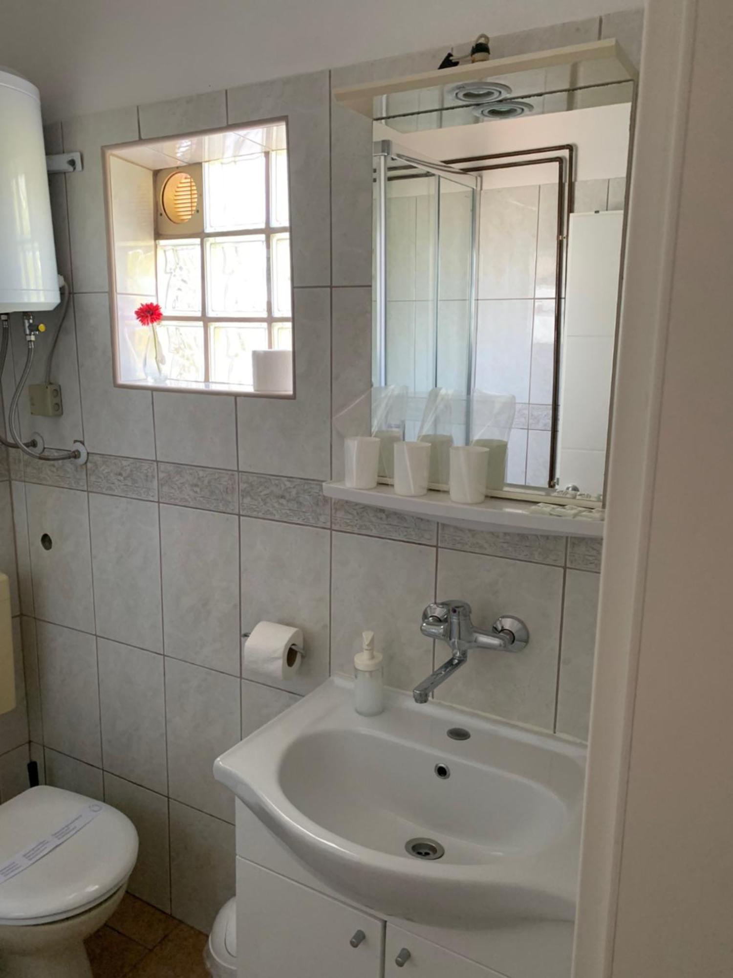 Apartments Jelusic Пировац Экстерьер фото