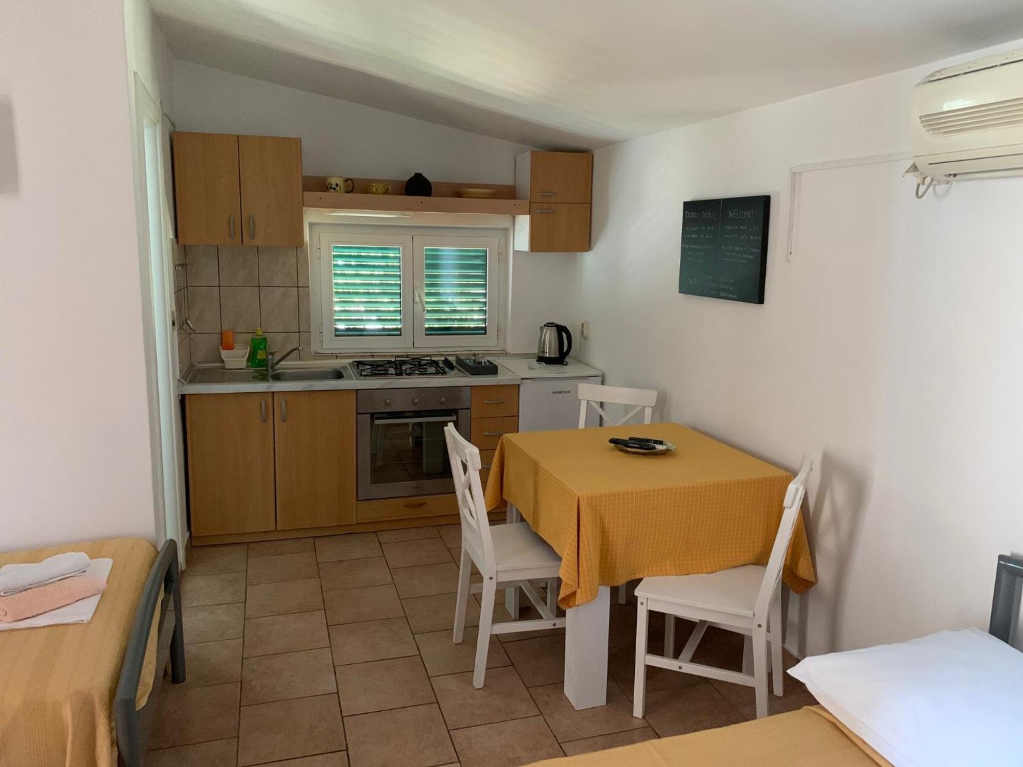 Apartments Jelusic Пировац Экстерьер фото
